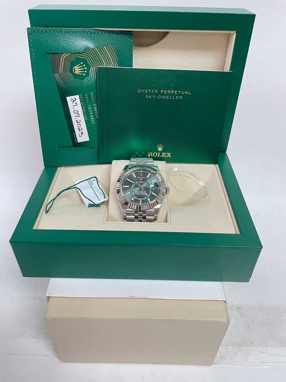 Rolex Sky-Dweller - Steel & White Gold - Jubilee