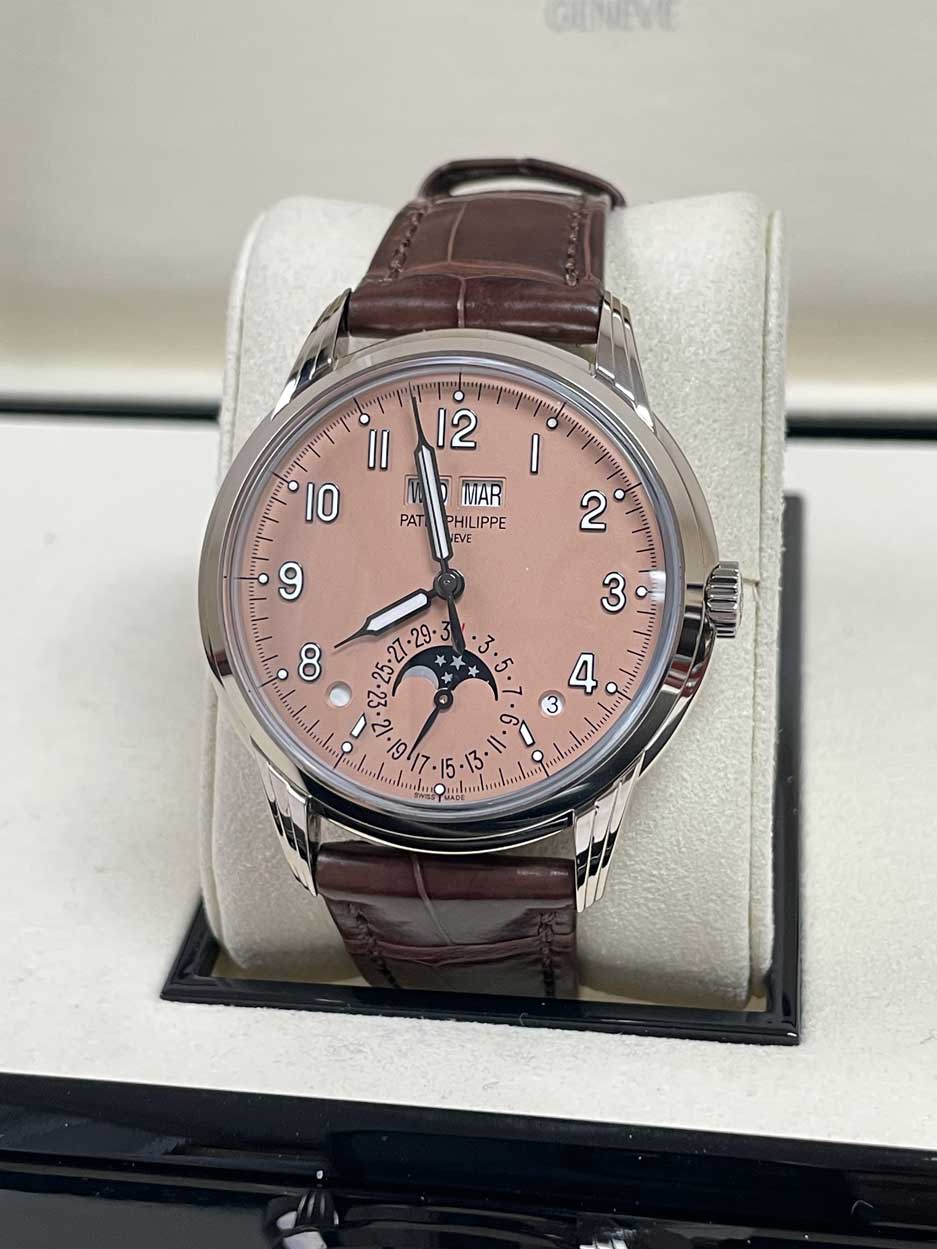 Patek Philippe Complications Perpetuall Calendar 5320g Salmon