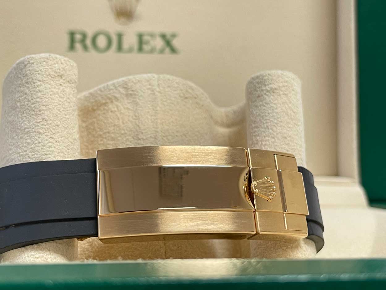 Rolex Yacht-Master 42 mm - Yellow Gold