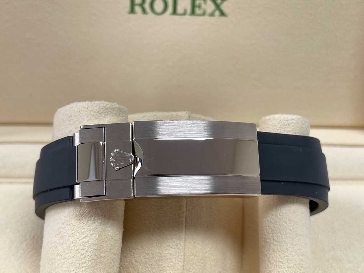 Rolex White Gold Yacht-Master 42 Watch - Black Dial - Oysterflex Strap