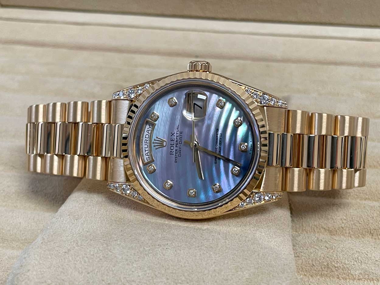 Rolex Day-Date President Yellow Gold - Fluted Bezel - President