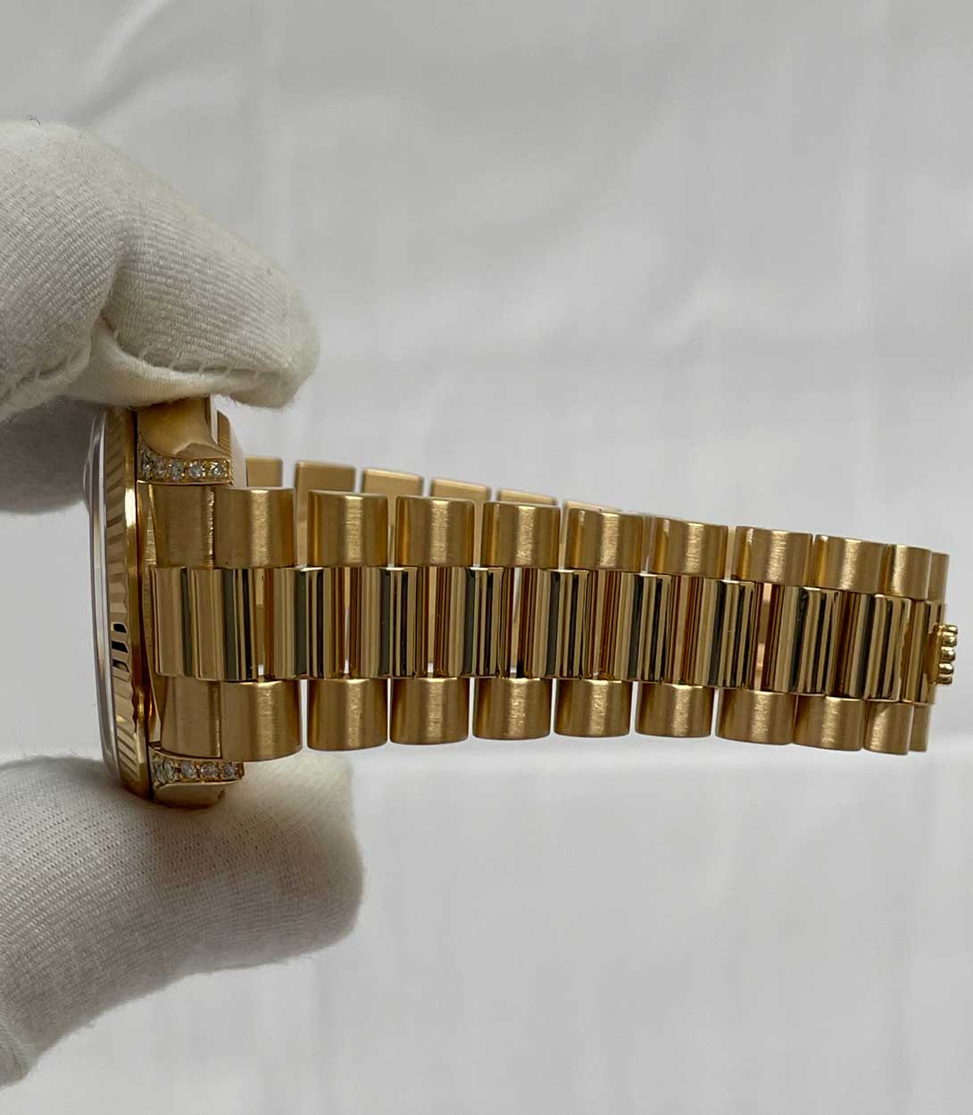 Rolex Day-Date President Yellow Gold - Fluted Bezel - President