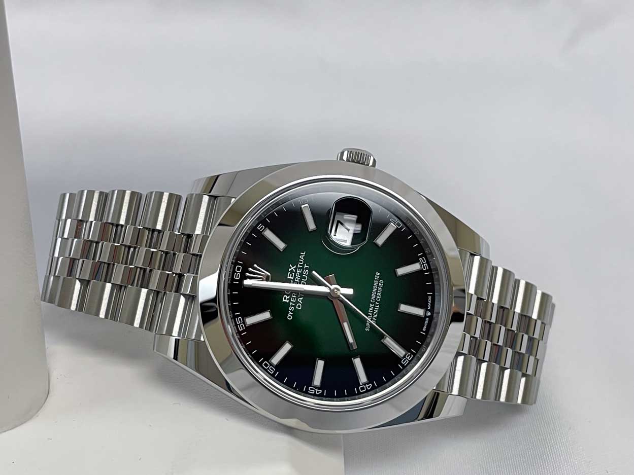 Rolex Datejust 41mm Steel - Smooth Bezel - Jubilee Green Ombre