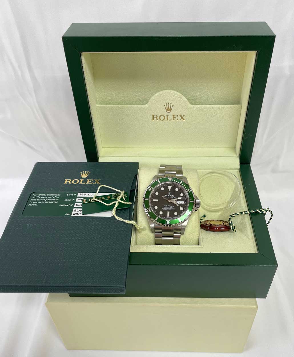 Rolex  Submariner Date 40mm Kermit 16610LV M Serial Engraved Rehault