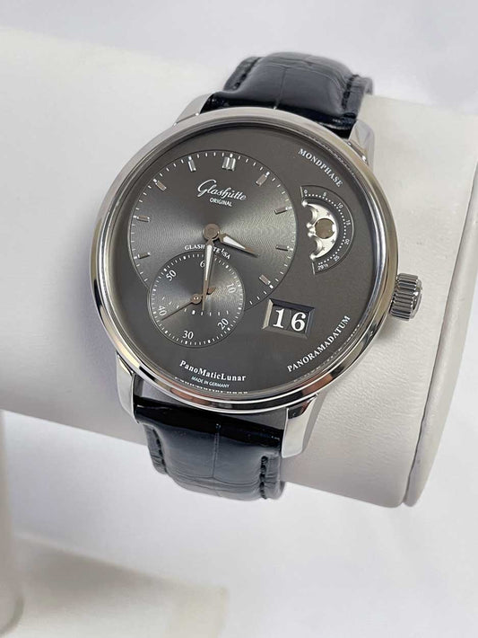 Glashutte PanoMaticLunar 1-90-02-43-32-05