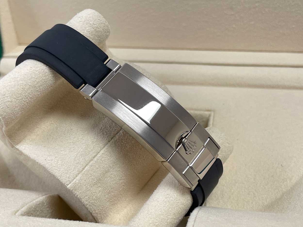 Rolex White Gold Yacht-Master 42 Watch - Black Dial - Oysterflex Strap
