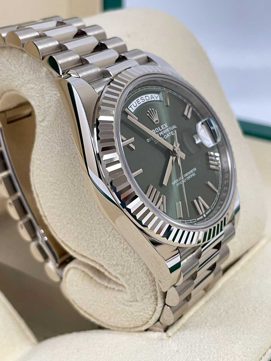 Rolex Day-Date 40 White Gold Olive Green