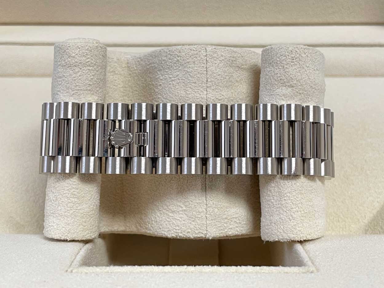 Rolex Day-Date 40 White Gold Olive Green