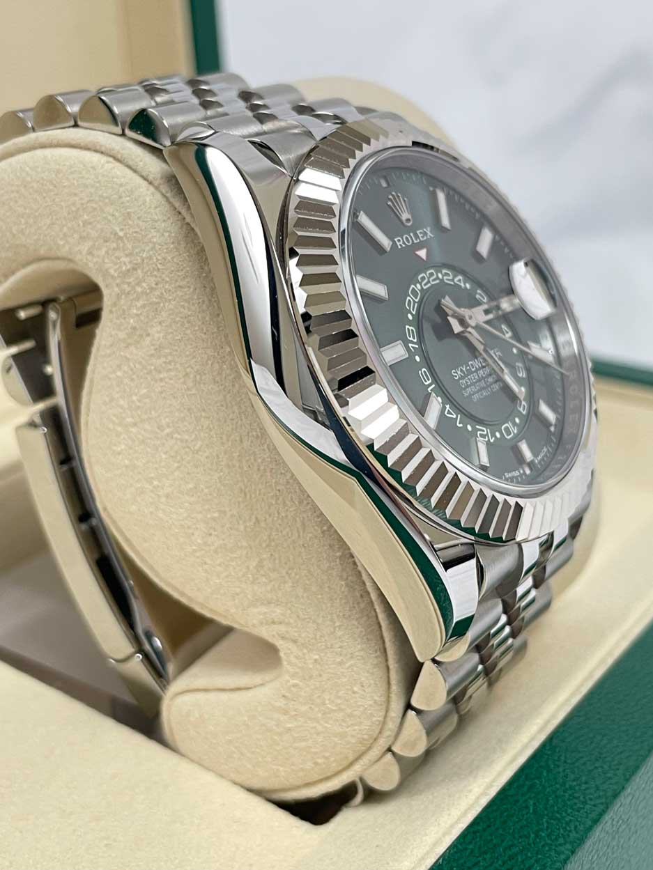 Rolex Sky-Dweller - Steel & White Gold - Jubilee