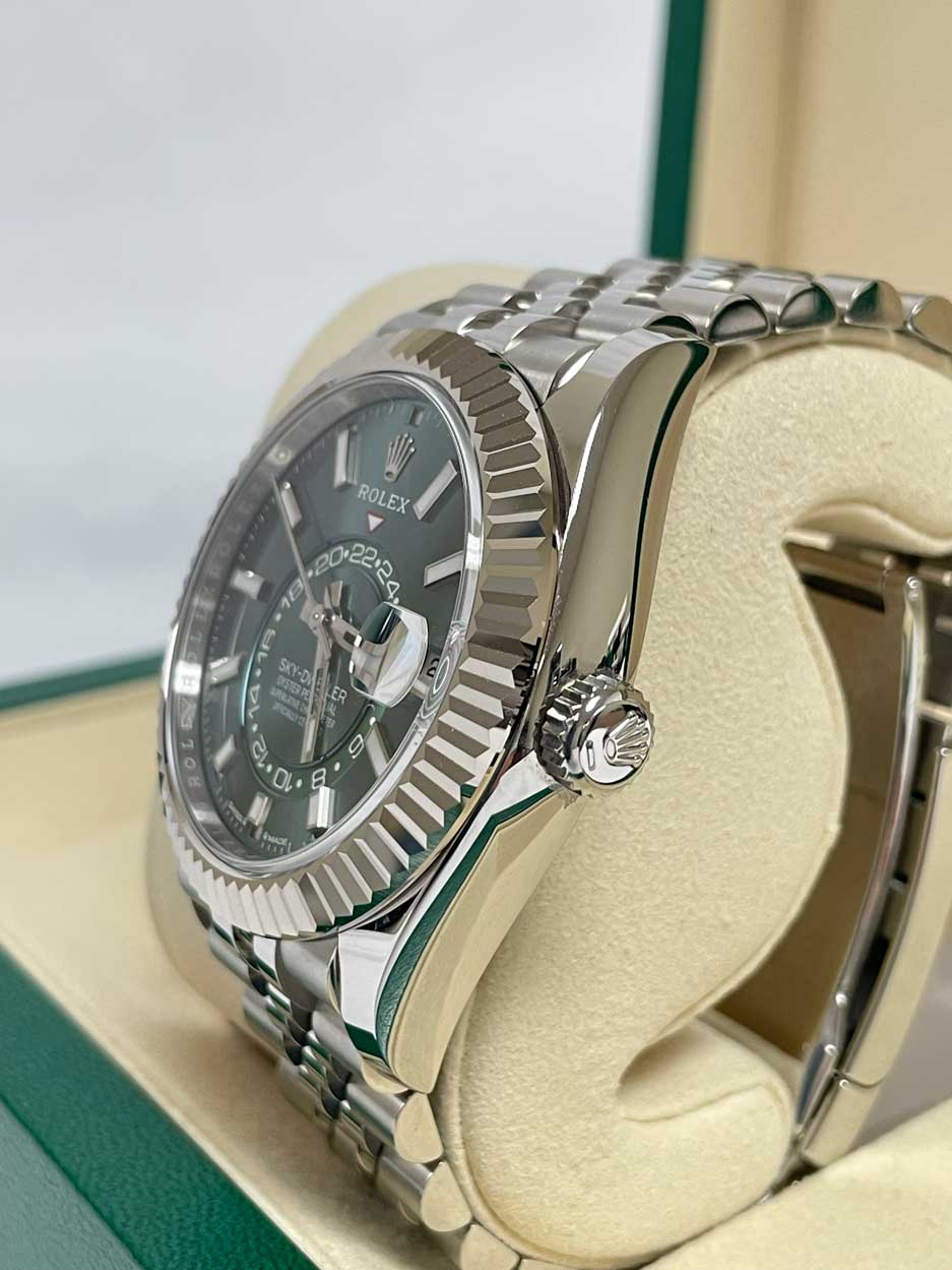 Rolex Sky-Dweller - Steel & White Gold - Jubilee
