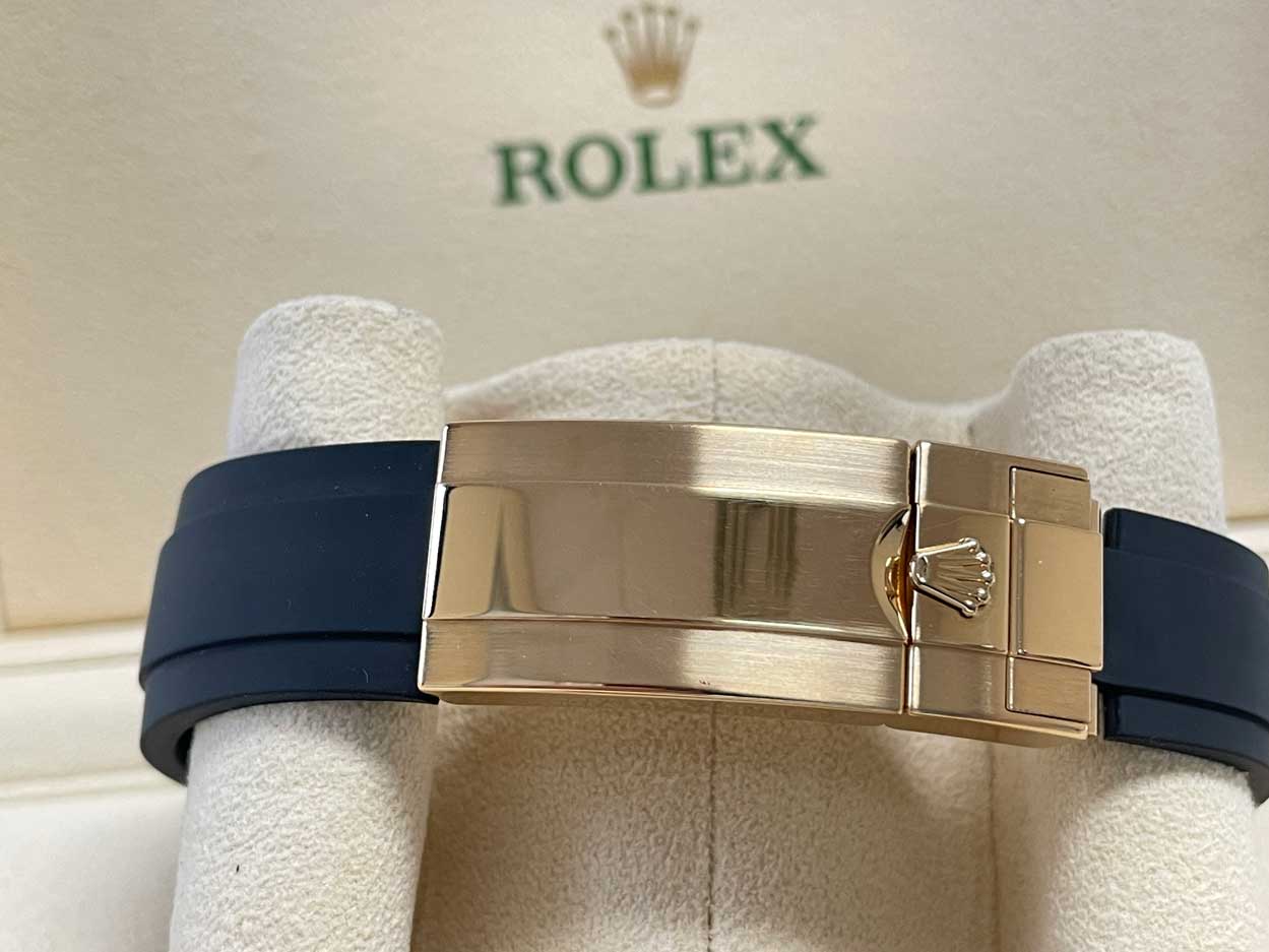 Rolex Yacht-Master 42 mm - Yellow Gold