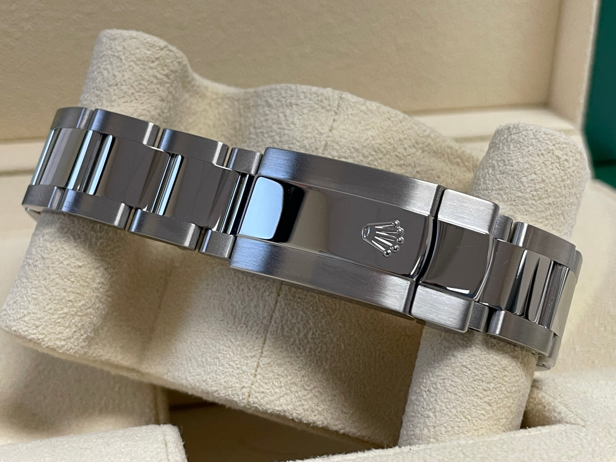 Rolex Milgauss Black Green Crystal 116400GV