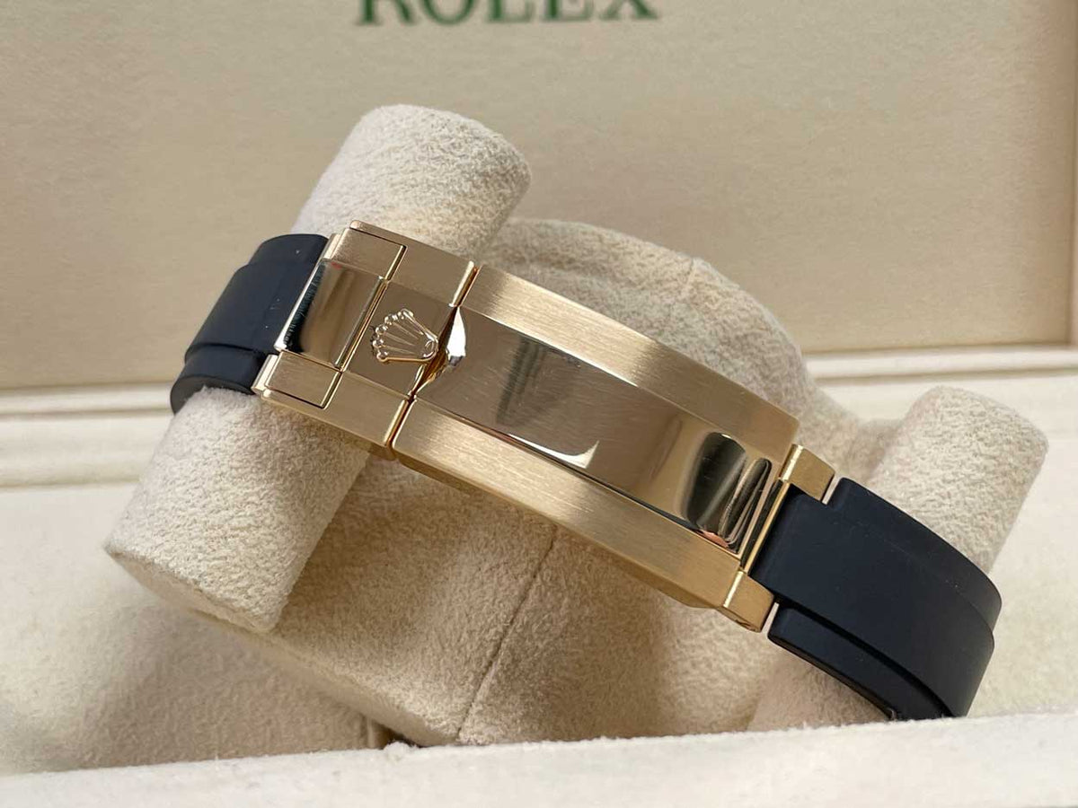 Rolex Yacht-Master 42 mm - Yellow Gold