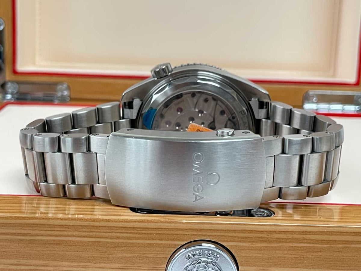 Omega Planet Ocean 600m Co-Axial Master Chronometer 43.5mm