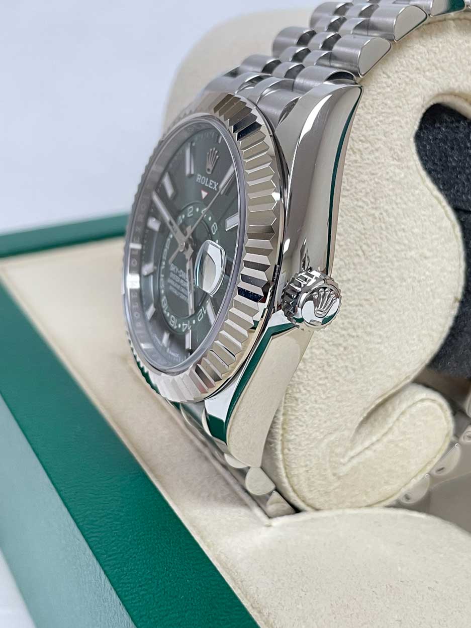 Rolex Sky-Dweller - Steel & White Gold - Jubilee