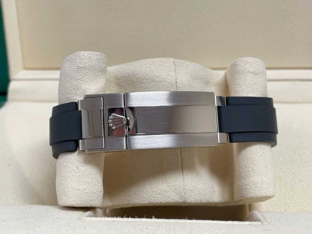 Rolex White Gold Yacht-Master 42 Watch - Black Dial - Oysterflex Strap