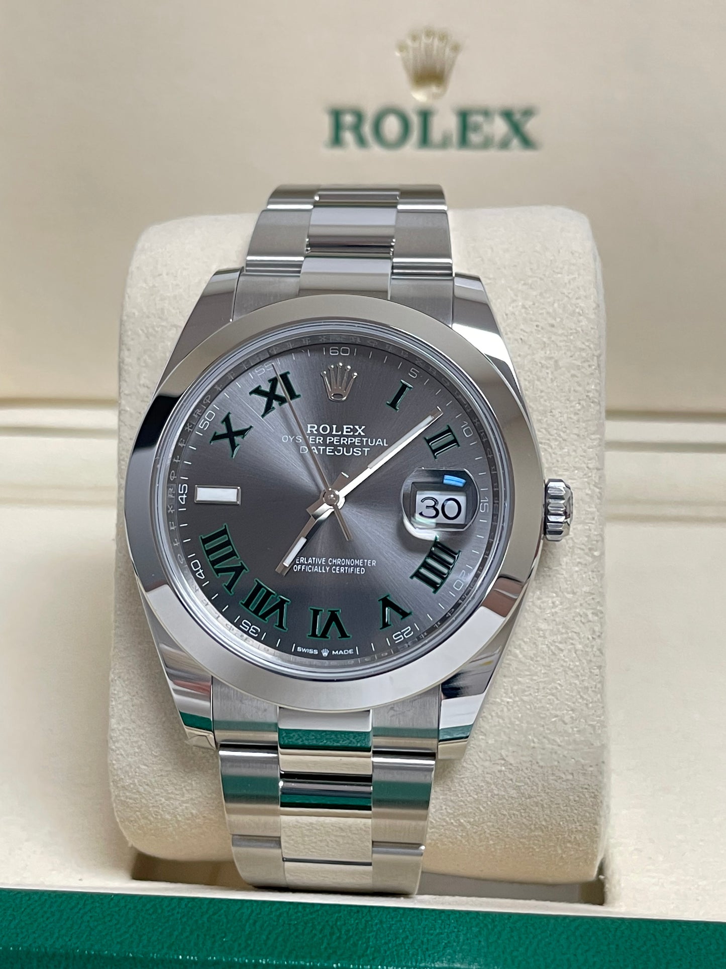 Rolex Datejust 41 Steel - Smooth Bezel - Oyster