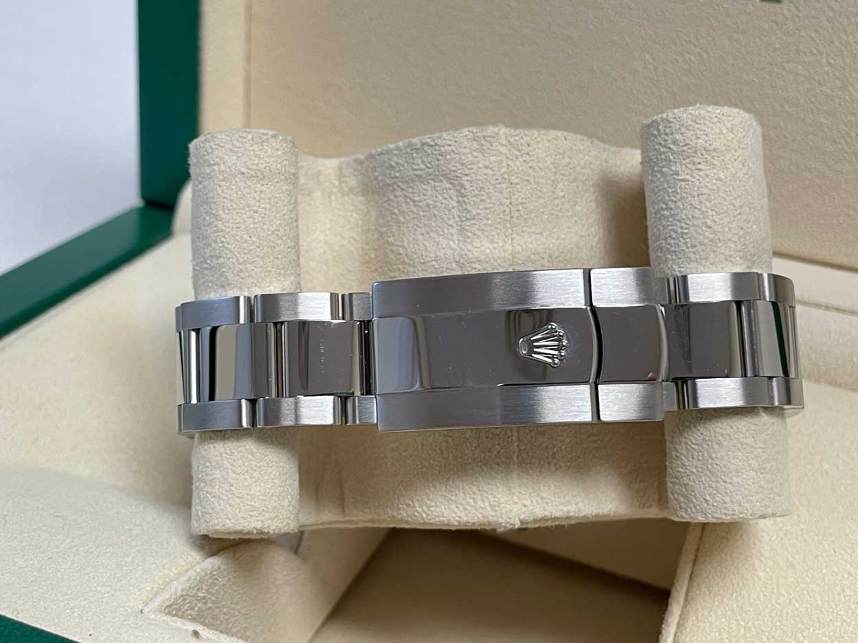 Rolex Datejust 41 Steel and White Gold - Fluted Bezel - Oyster