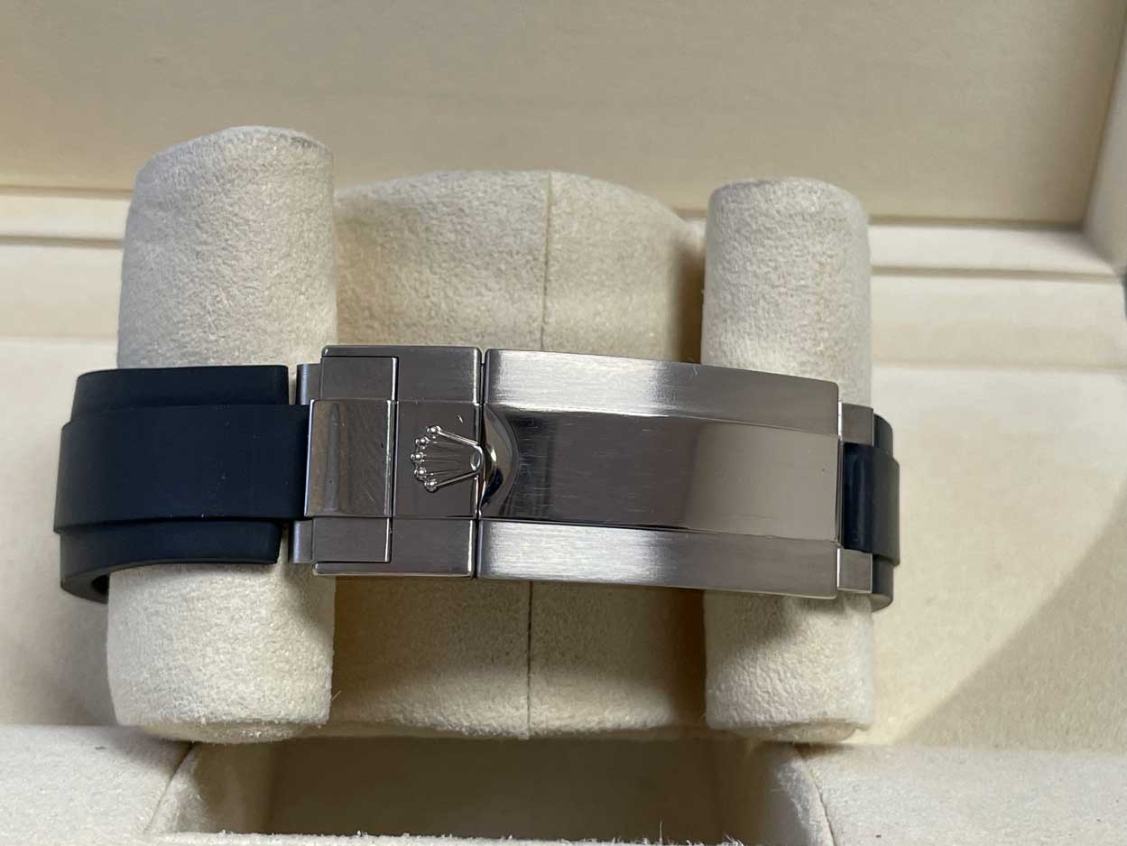 Rolex White Gold Yacht-Master 42 Watch - Black Dial - Oysterflex Strap