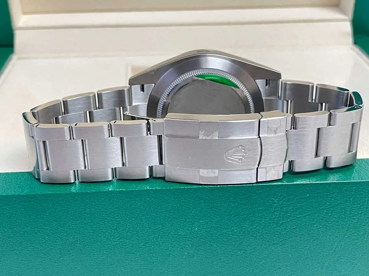 Rolex Oyster Perpetual No-Date 41mm - Domed Bezel