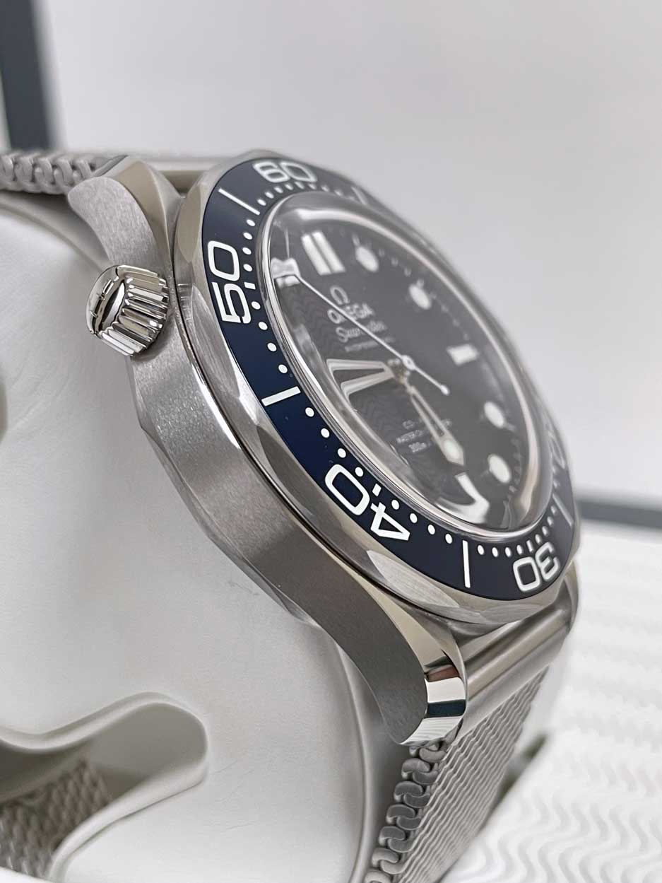 Omega Diver 300m Co-Axial Chronometer 42mm James Bond