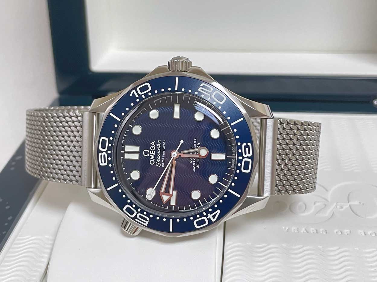 Omega Diver 300m Co-Axial Chronometer 42mm James Bond