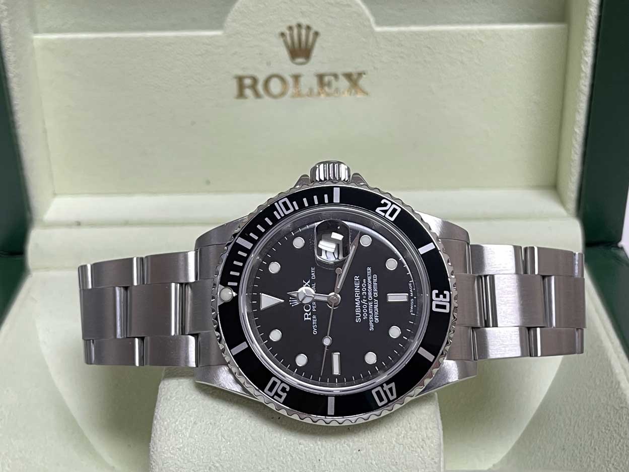 Rolex  Submariner Date 40mm Engraved Rehault