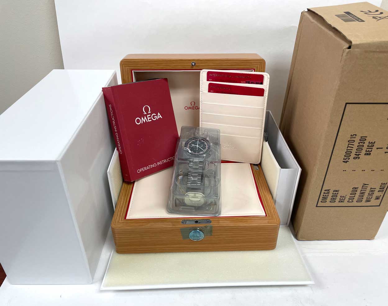 Omega Speedmaster Tintin 311.30.42.30.01.004